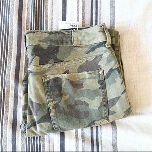 Zara Mid-Rise Skinny Printed Jeans
